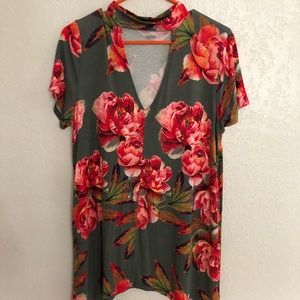 Floral v neck shirt